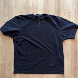 lululemon athletica Black Short Sleeve Tee